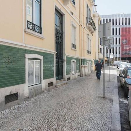 Charming Sunny Terrace / One Bedroom Apartment Lisbona Esterno foto