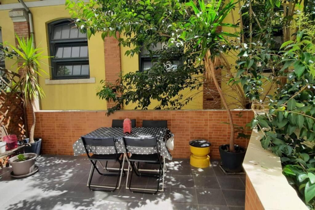 Charming Sunny Terrace / One Bedroom Apartment Lisbona Esterno foto