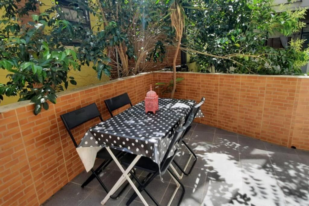 Charming Sunny Terrace / One Bedroom Apartment Lisbona Esterno foto